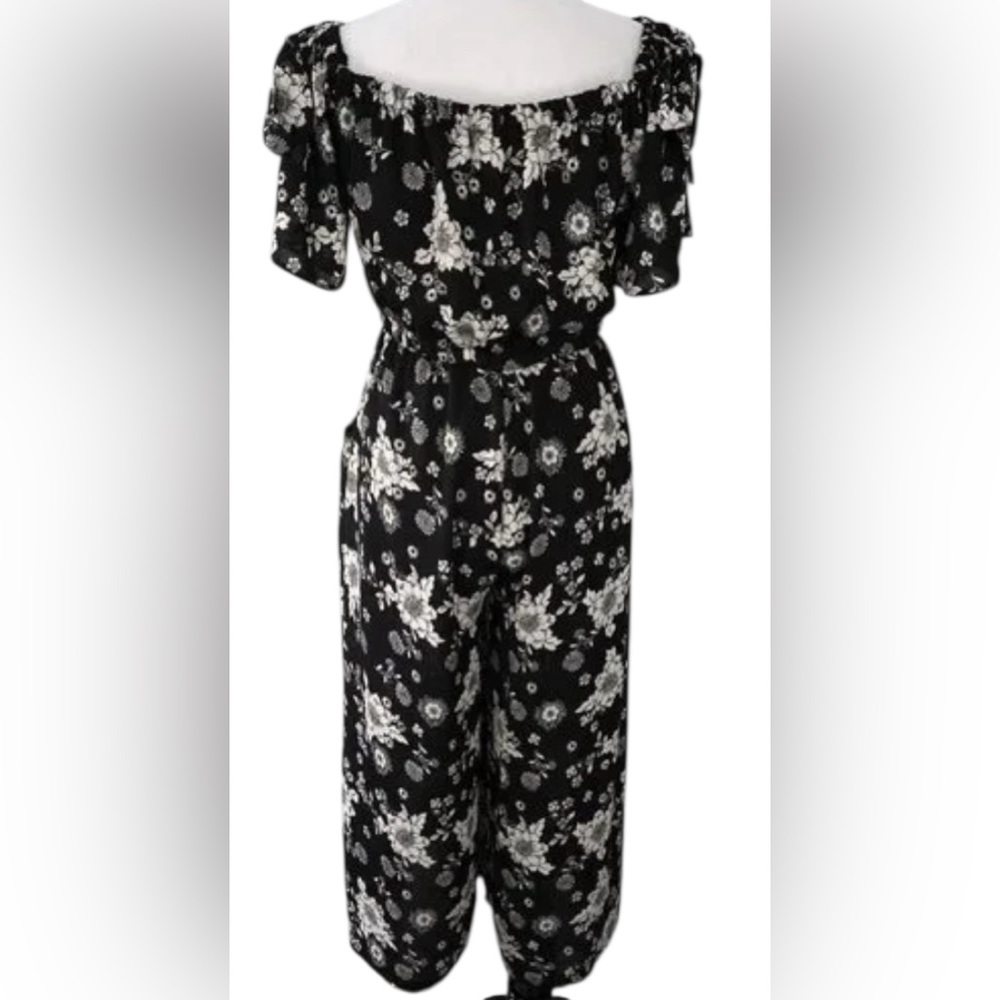 Luxology Black and White Floral Jumpsuit Size 8
